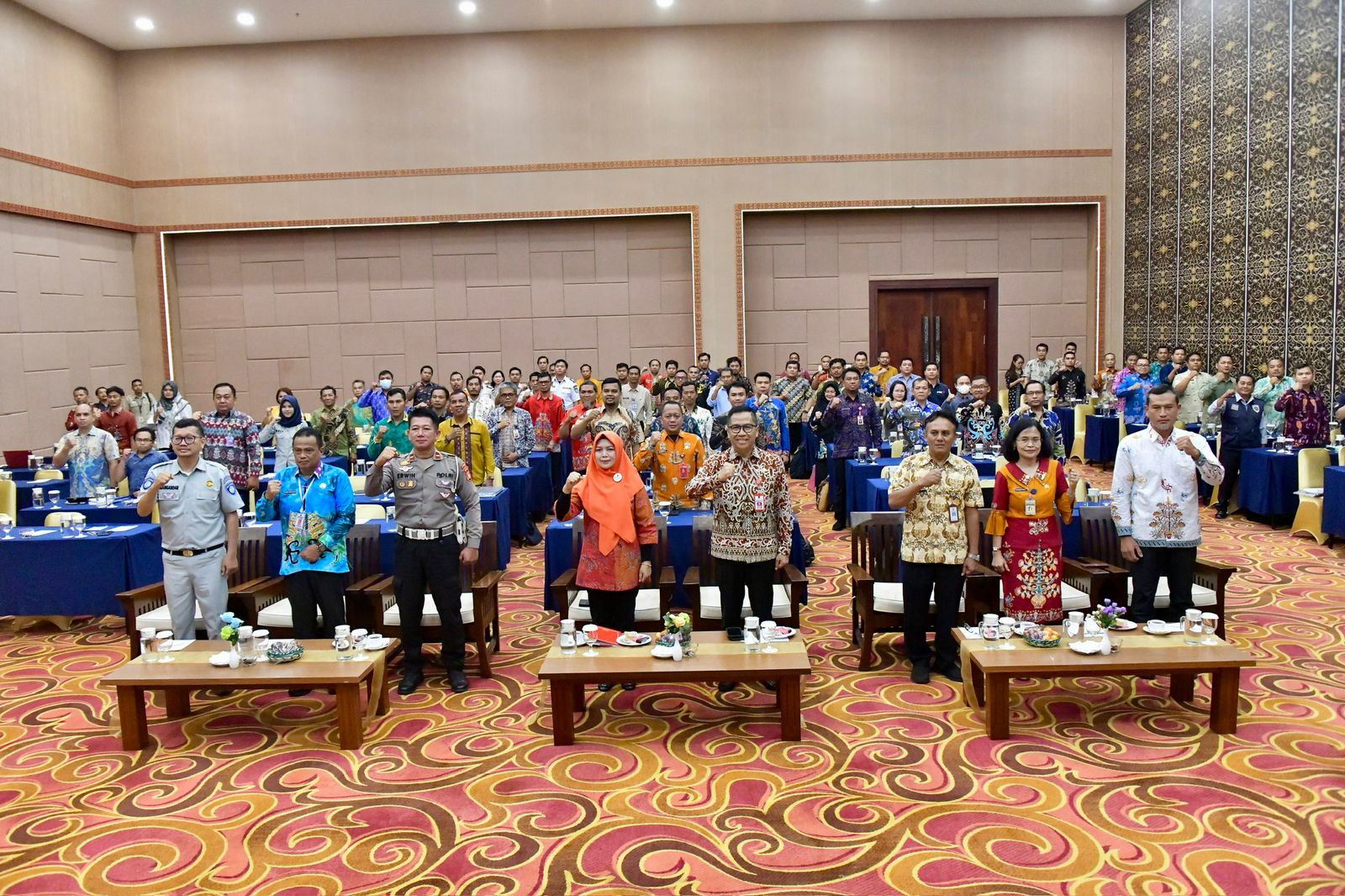Wakili Sekda Prov. Kalteng, Asisten Ekbang Buka Sosialisasi RAK LLAJ Prov. Kalteng Tahun 2023-2027